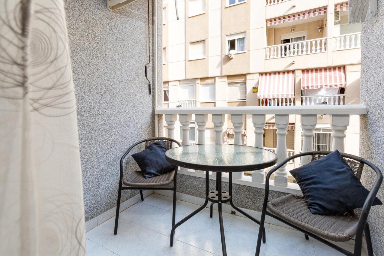 Apartamento Arquitecto Larramendi Torrevieja Exterior foto
